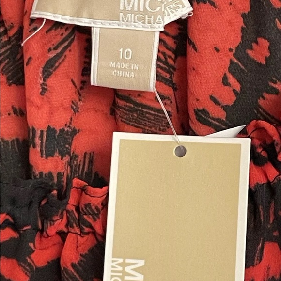Michael Kors Top Womens Size 10 Elastic Neckline and Waist Long Sleeve Red Black - Picture 2 of 10